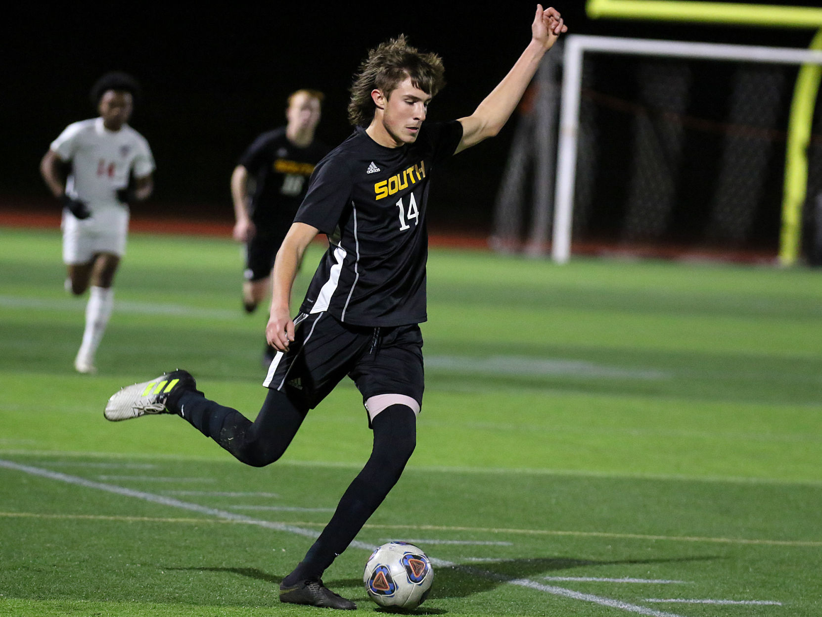 DuBourg vs. Lutheran South soccer